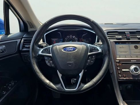 Used 2017 Ford Fusion Titanium FWD image 16