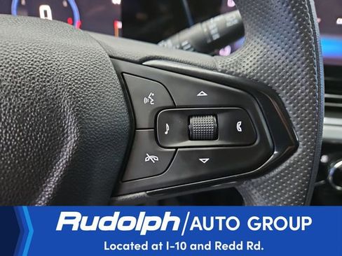 Used 2025 Chevrolet Trax LT FWD image 18