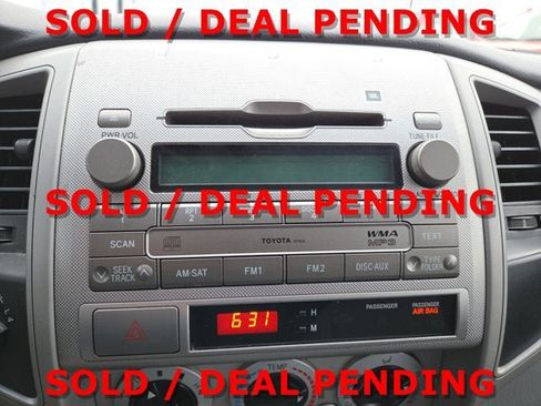 Used 2011 Toyota Tacoma 4x4 Double Cab w/ TRD Sport Pkg w/JBL Audio image 18