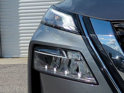 Certified 2023 Nissan Rogue SV image 10