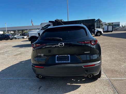 Used 2023 MAZDA CX-30 AWD 2.5 S w/ Select Package image 6