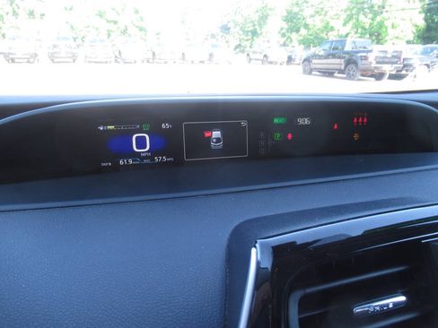 Used 2021 Toyota Prius Prime LE FWD image 21