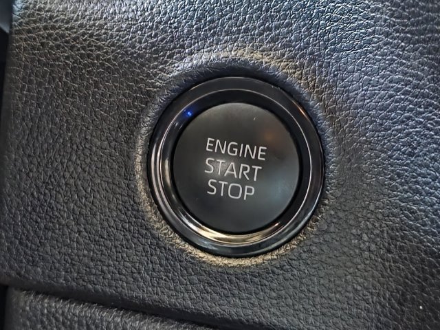 Used 2025 Toyota Tundra SR5 w/ SR5 Convenience Package AWD/4WD image 16
