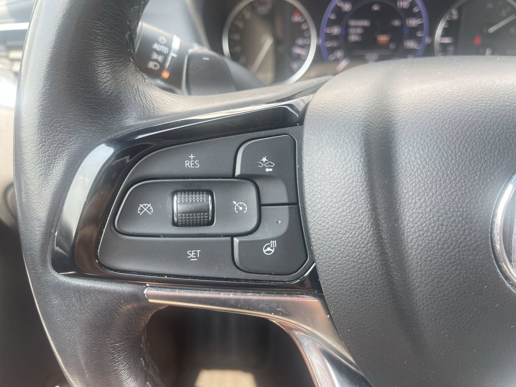 Used 2024 Buick Enclave Premium AWD/4WD image 20