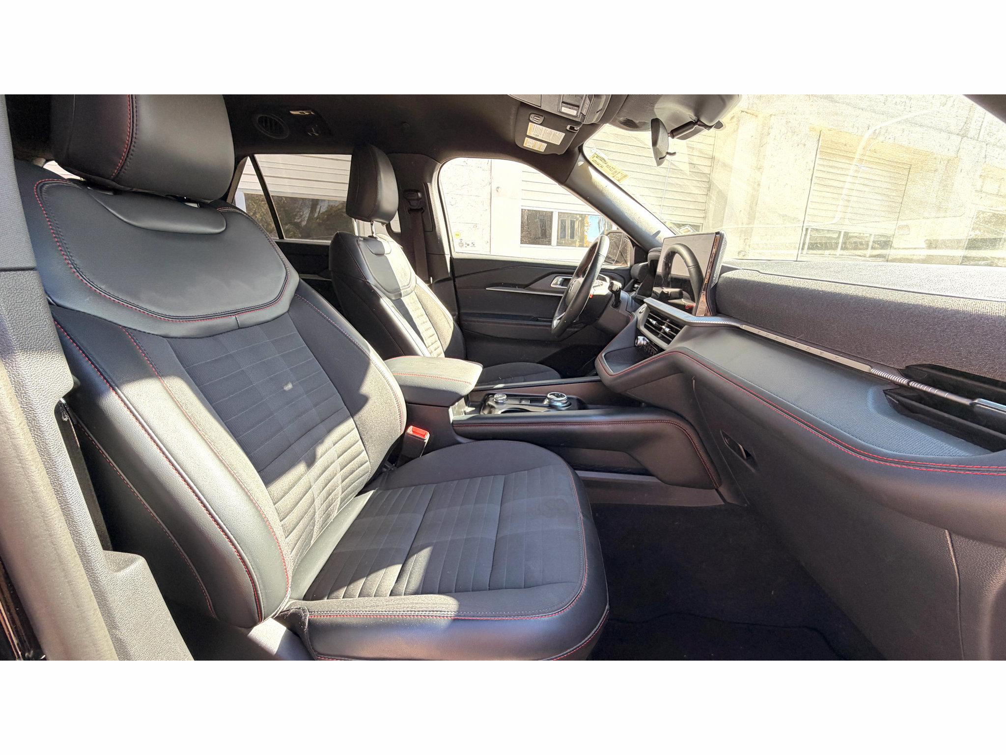 Used 2026 Ford Explorer ST-Line AWD/4WD image 9