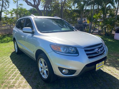 Used 2012 Hyundai Santa Fe SE image 19