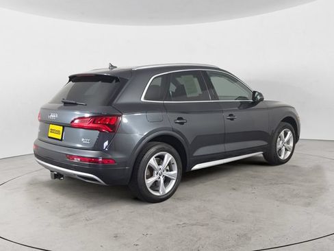 Used 2018 Audi Q5 2.0T Premium Plus w/ Premium Plus Package AWD/4WD image 5