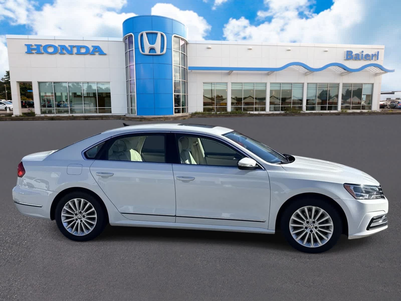 Used 2016 Volkswagen Passat 1.8T SE FWD image 6