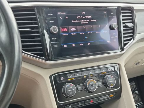 Used 2019 Volkswagen Atlas SEL AWD/4WD image 16