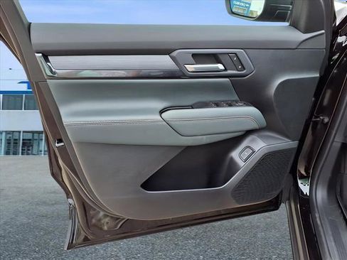New 2026 GMC Terrain AT4 w/ Technology Package II AWD/4WD image 25