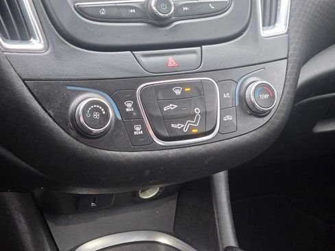 Used 2016 Chevrolet Malibu LT image 32