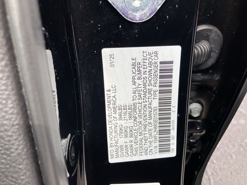 Used 2025 Honda Civic Sport image 36