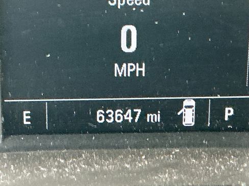 Used 2018 GMC Acadia SLE w/ LPO, Floor Liner Package image 11