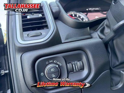 Used 2023 RAM 1500 Laramie AWD/4WD image 31
