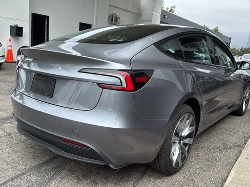 Used 2025 Tesla Model 3 RWD image 8