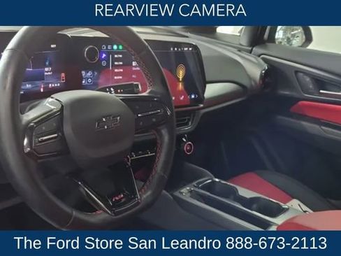 Used 2025 Chevrolet Equinox EV RS FWD image 8