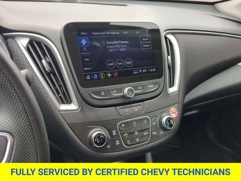 Used 2025 Chevrolet Malibu LT FWD image 28