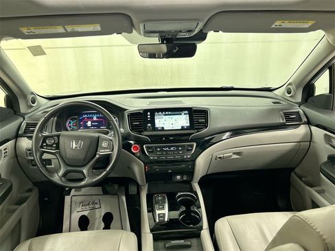 Used 2022 Honda Pilot Touring image 19