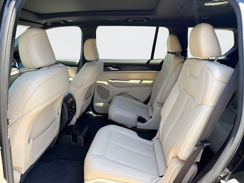 Used 2023 Jeep Grand Cherokee L Limited RWD image 25