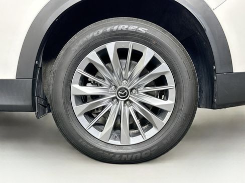Used 2024 MAZDA CX-90 Plug-In Hybrid w/ Preferred AWD/4WD image 11