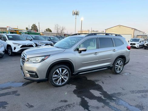 Used 2019 Subaru Ascent Limited image 2