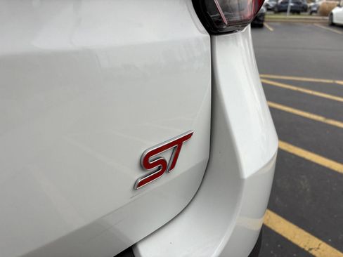 New 2026 Ford Explorer ST image 7