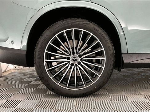 New 2026 Mercedes-Benz GLC 350e 4MATIC image 9