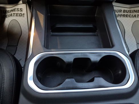 Used 2019 GMC Sierra 1500 SLT w/ SLT Premium Package AWD/4WD image 17