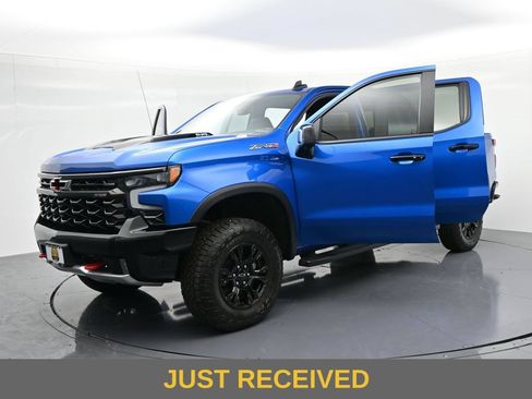 Used 2022 Chevrolet Silverado 1500 ZR2 AWD/4WD image 27