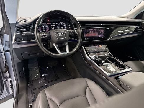 Used 2019 Audi Q8 Prestige w/ Adaptive Chassis Package AWD/4WD image 27