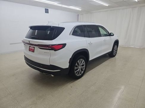Used 2026 Buick Enclave Preferred FWD image 17