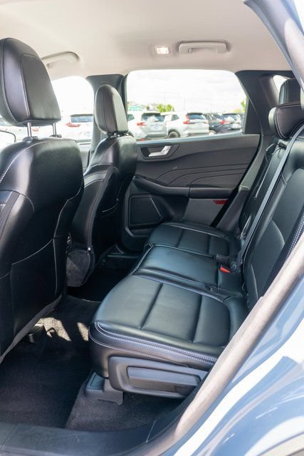 Used 2025 Ford Escape Platinum AWD/4WD image 11