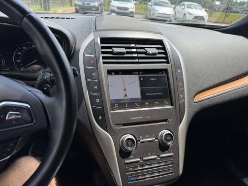 Used 2017 Lincoln MKC Reserve AWD/4WD image 31