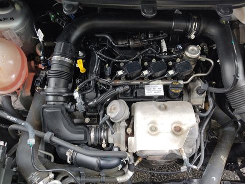 Used 2020 Ford EcoSport S image 30