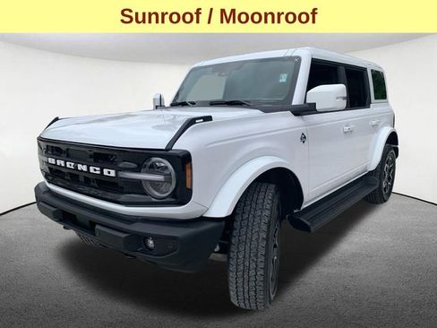 Certified 2025 Ford Bronco Outer Banks AWD/4WD image 5