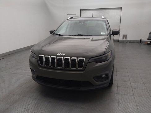 Used 2021 Jeep Cherokee Latitude Plus FWD image 15