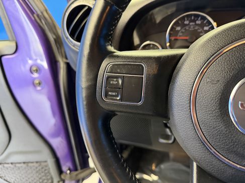 Used 2018 Jeep Wrangler Sport AWD/4WD image 14