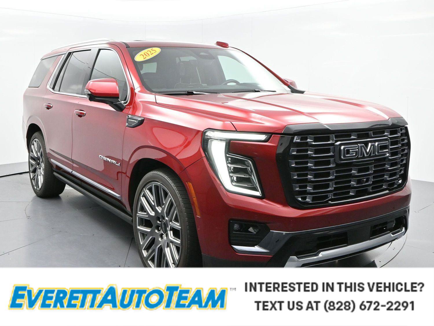 Used 2025 GMC Yukon Denali Ultimate AWD/4WD image 1