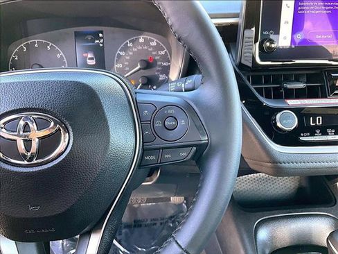 Used 2025 Toyota Corolla SE image 19