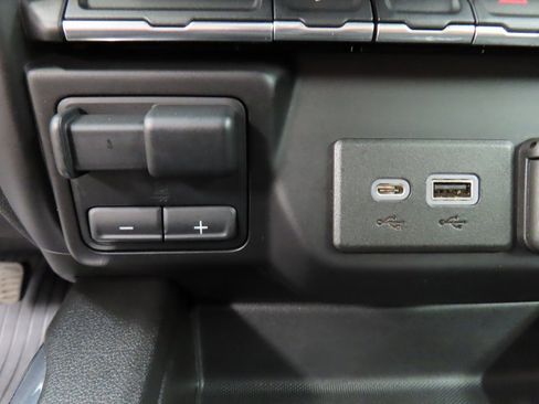 Used 2022 Chevrolet Silverado 1500 LT Trail Boss w/ Convenience Package II image 56