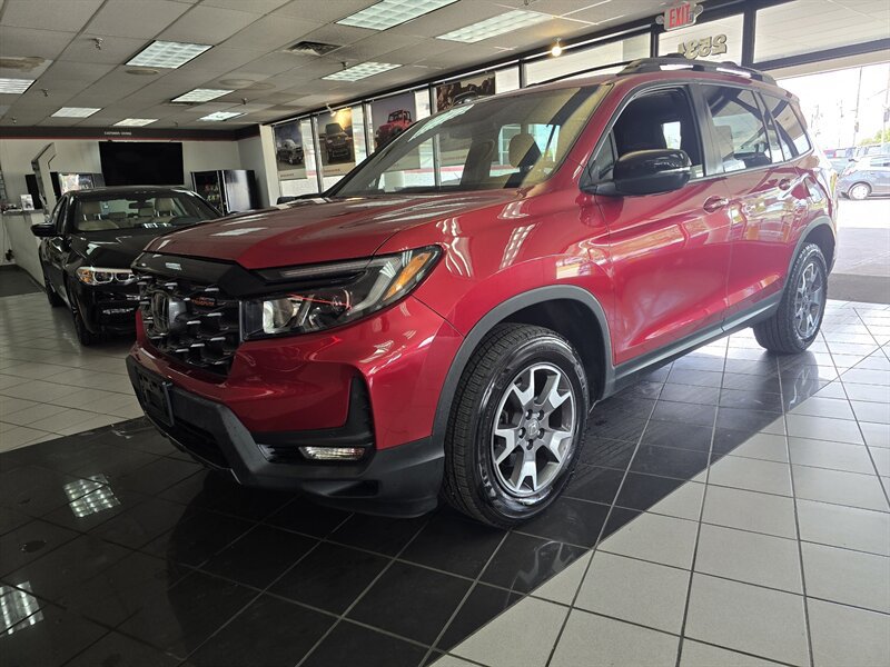 Used 2022 Honda Passport TrailSport image 2