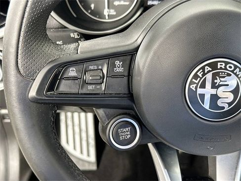 Used 2022 Alfa Romeo Giulia Ti image 22