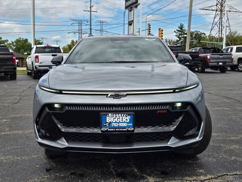 New 2025 Chevrolet Equinox EV RS image 2