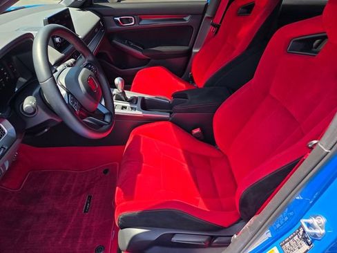 Used 2025 Honda Civic Type R image 10