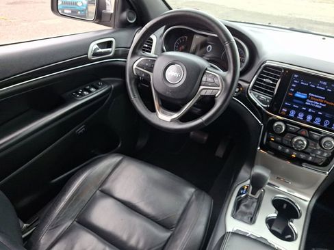 Used 2019 Jeep Grand Cherokee Limited image 15