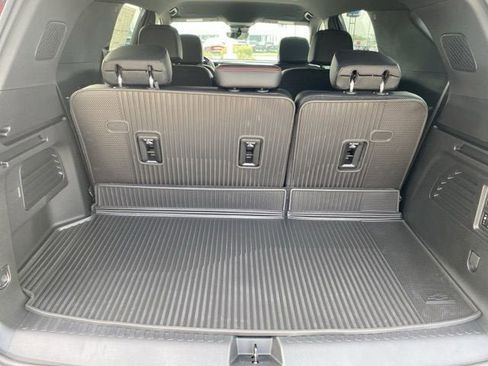 New 2026 Chevrolet Traverse RS w/ LPO, Floor Liner Package FWD image 10