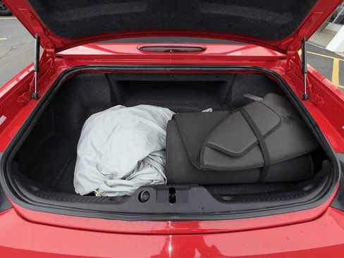 Used 2005 Ford Thunderbird image 21