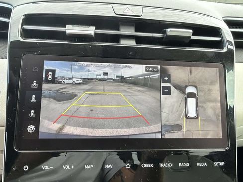 Used 2022 Hyundai Tucson Limited AWD/4WD image 16