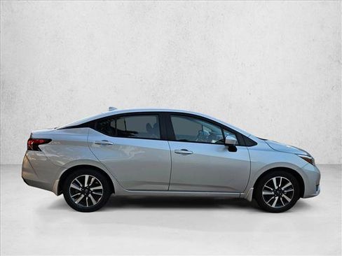 Used 2025 Nissan Versa SV w/ Trunk Package FWD image 4