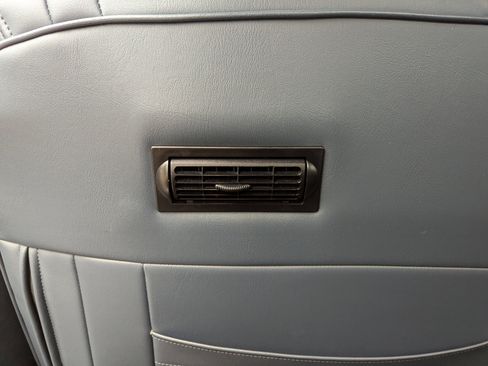 Used 2007 Cadillac DTS image 42